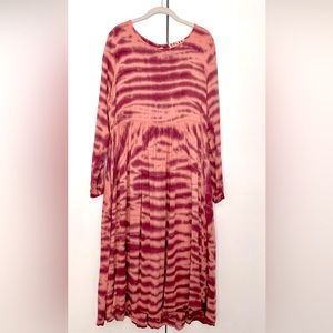 Dolan by Anthropologie maroon  and pink tie-dye midi dress
